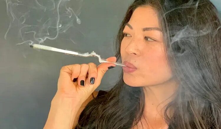 How Online Smoke Shops Are Changing Access to Smoking Accessories