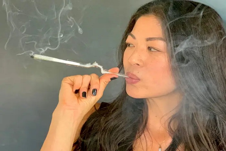 How Online Smoke Shops Are Changing Access to Smoking Accessories Online Smoke Shops